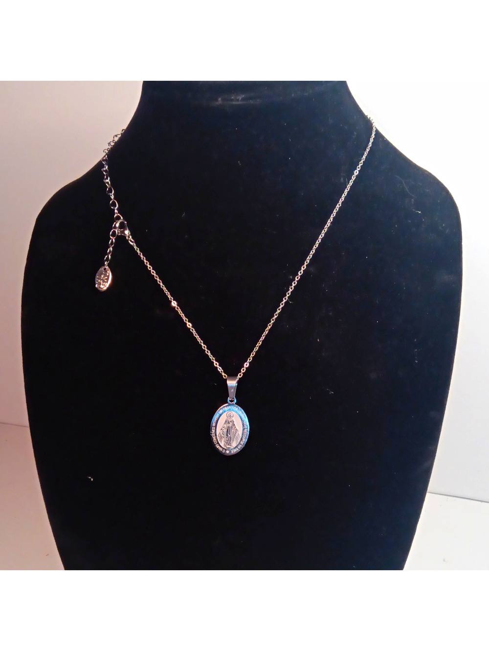Time and Tru Silver Tone Miraculous Medal Blessed Virgin Mary Pendant Necklace